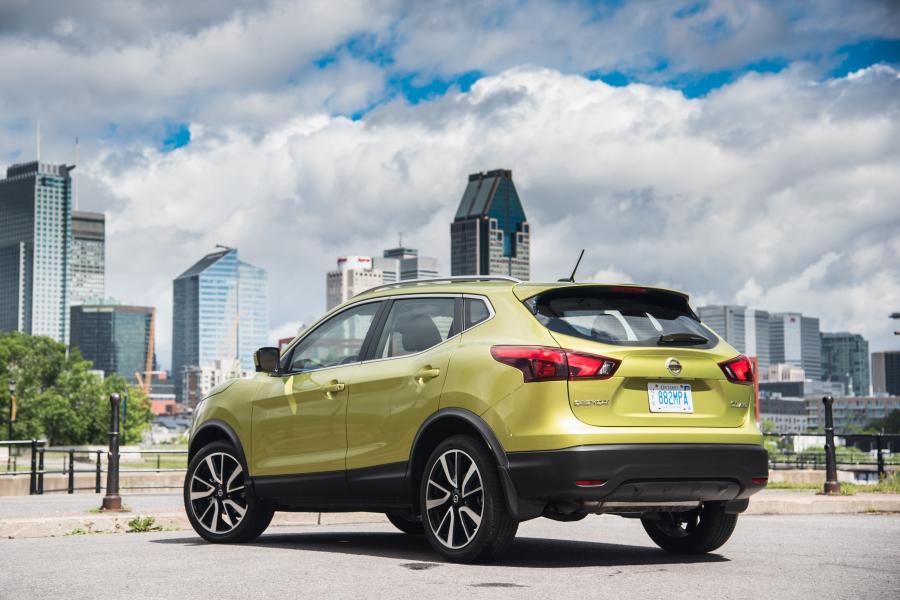  Nissan Qashqai 2017 года  (CA) (фото 2 из 20)